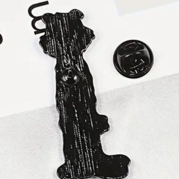 HOBBES from Calvin & Hobbes Collectible Enamel Pin NEW! 832 - Picture 9 of 11